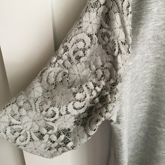 Ann Taylor LOFT Floral Lace Sleeve Blouse, M - Picture 4 of 5